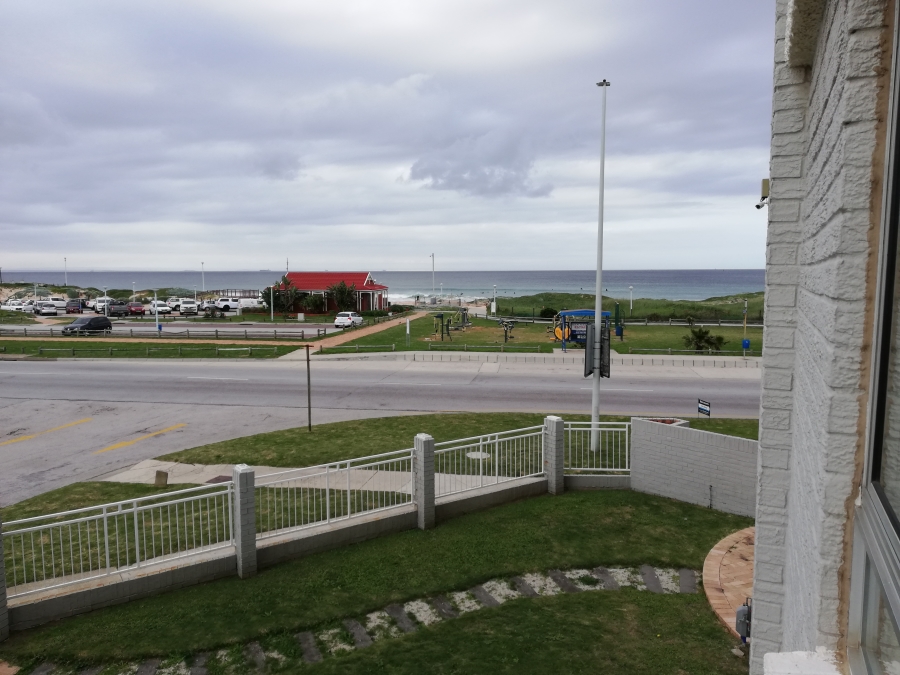 1 Bedroom Property for Sale in Summerstrand Eastern Cape